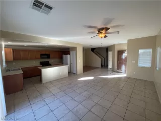 Photo #3: 2348391 Listing 