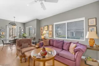 Photo #2: 2348404 Listing