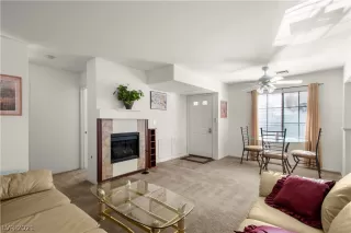 Photo #5: 2348423 Listing 