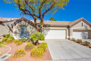 Photo #1: 2348433 Listing