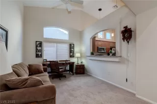 Photo #5: 2348456 Listing