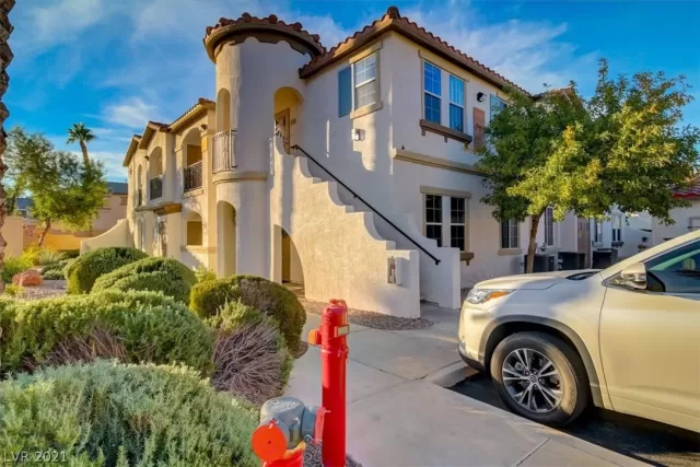 MLS: 2348471 Condo For Sale