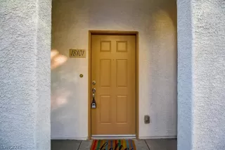 Photo #4: 2348471 Listing