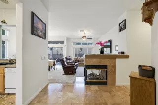 Photo #3: 2348549 Listing 