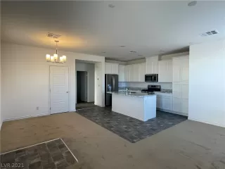 Photo #2: 2348551 Listing 
