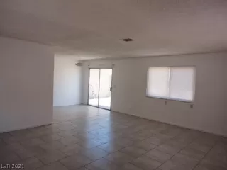 Photo #3: 2348554 Listing 