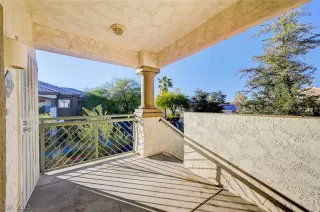 Photo #1: 2348585 Listing