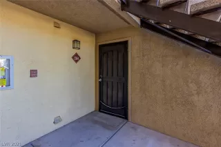 Photo #4: 2348623 Listing