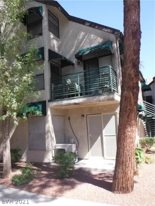 Photo #2: 2348633 Listing 