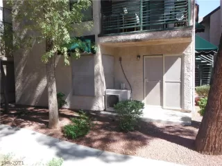 Photo #3: 2348633 Listing 