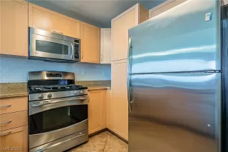 Photo #4: 2348637 Listing 