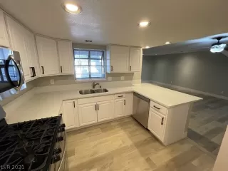 Photo #1: 2348641 Listing