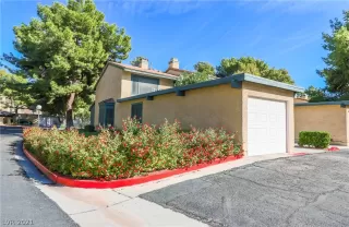 Photo #2: 2348652 Listing 