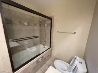 Photo #5: 2348654 Listing 