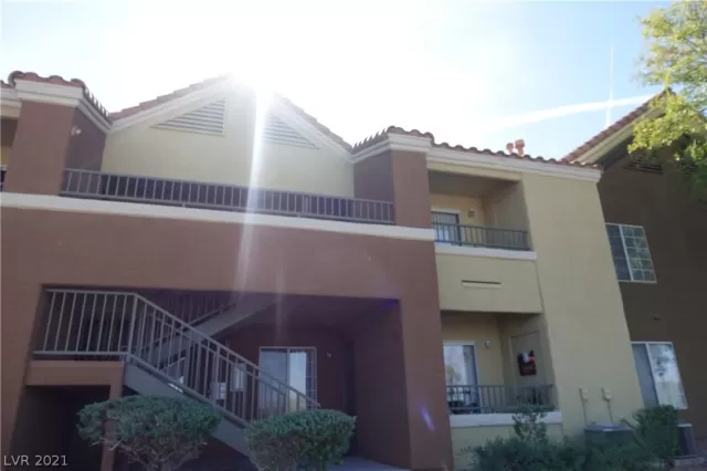 MLS: 2348663 Condo For Sale