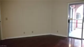 Photo #6: 2348702 Listing 