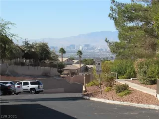 Photo #1: 2348706 Listing 