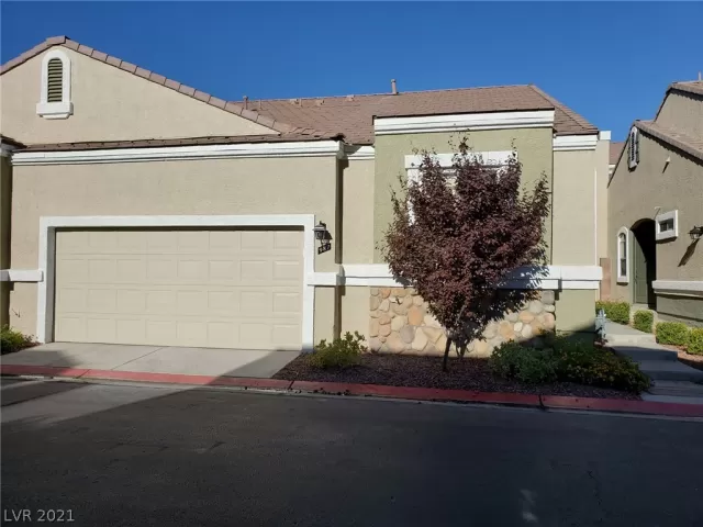 MLS: 2348730 Condo For Sale