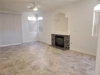 Photo #3: 2348730 Listing 