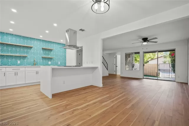 MLS: 2348807 Condo For Sale