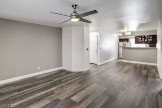 Photo #3: 2348810 Listing