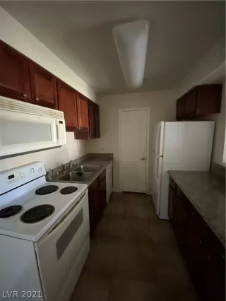 Photo #2: 2348847 Listing 