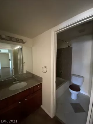 Photo #6: 2348847 Listing 