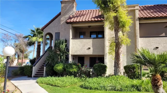 MLS: 2348849 Condo For Sale