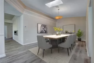 Photo #5: 2348851 Listing