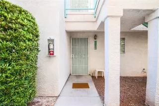 Photo #1: 2348852 Listing