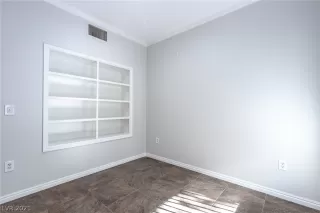 Photo #5: 2348864 Listing