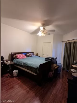 Photo #4: 2348874 Listing