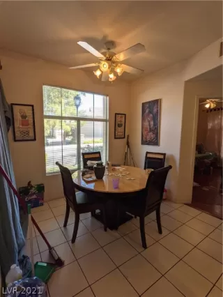 Photo #5: 2348874 Listing