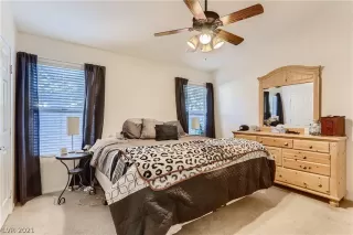 Photo #5: 2348890 Listing 