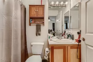 Photo #6: 2348890 Listing 