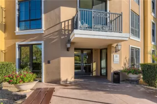Photo #2: 2348906 Listing