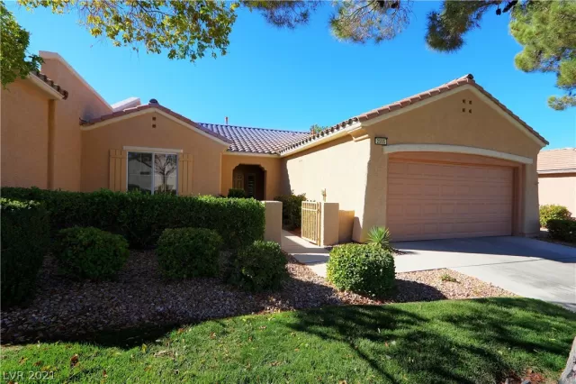 MLS: 2348927 Condo For Sale