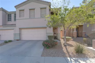 Photo #2: 2348932 Listing