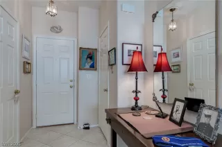 Photo #5: 2348932 Listing