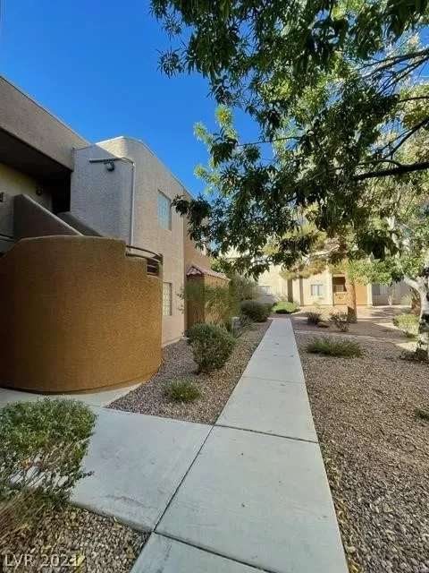 MLS: 2348947 Condo For Sale