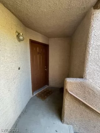 Photo #1: 2348947 Listing 