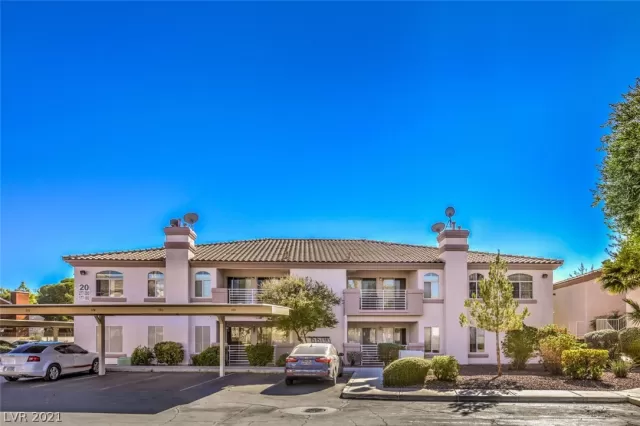 MLS: 2348959 Condo For Sale