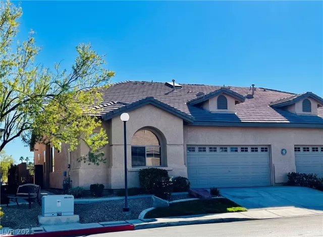 MLS: 2349007 Condo For Sale