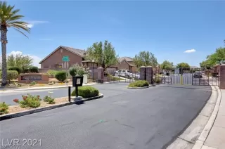 Photo #2: 2349007 Listing