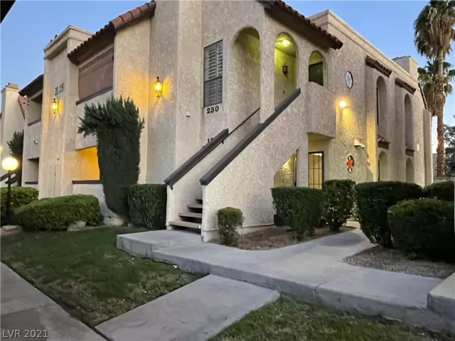 MLS: 2349008 Condo For Sale