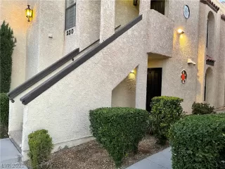 Photo #3: 2349008 Listing 