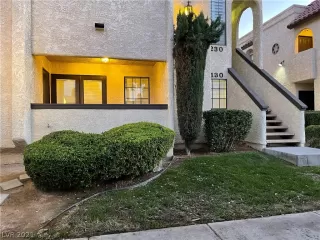 Photo #4: 2349008 Listing 