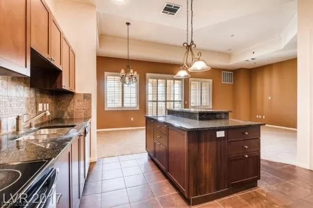 MLS: 2349019 Condo For Sale