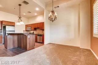 Photo #4: 2349019 Listing