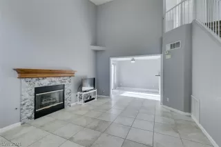 Photo #5: 2349031 Listing